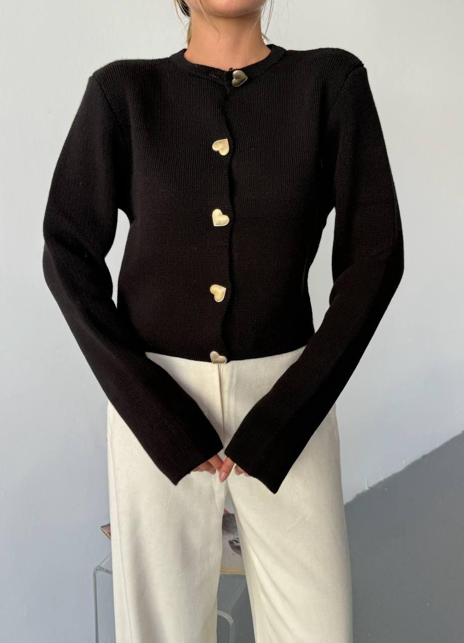 Siyah Kalp Düğmeli Uzun Kol Triko Hırka