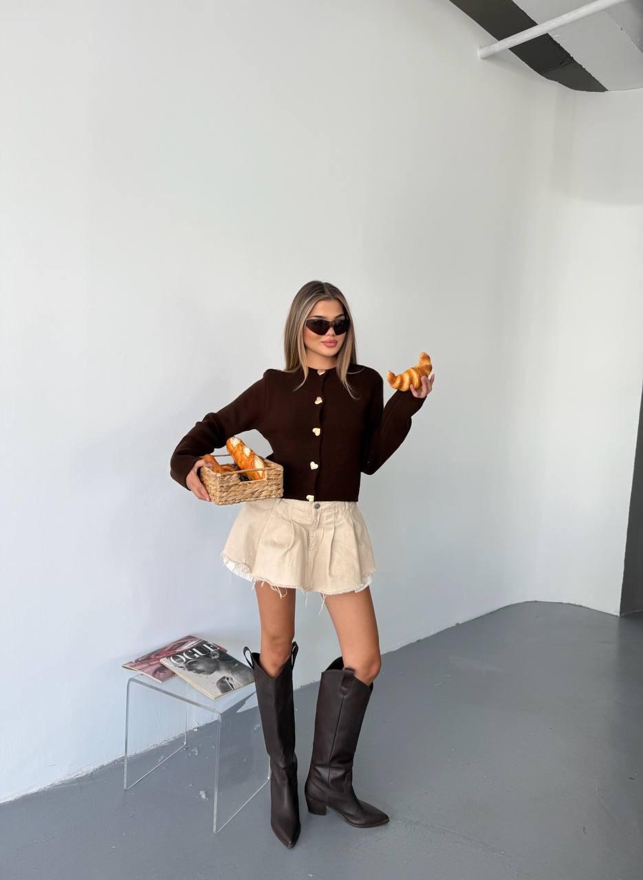 Kahverengi Kalp Düğmeli Uzun Kol Triko Hırka